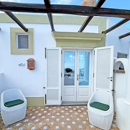 Dependance La Caletta 3* Panarea