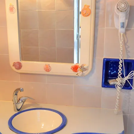 Dependance La Caletta 3* Panarea