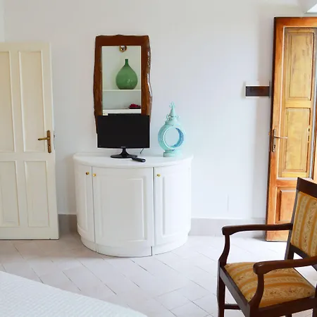 Dependance La Caletta 3*